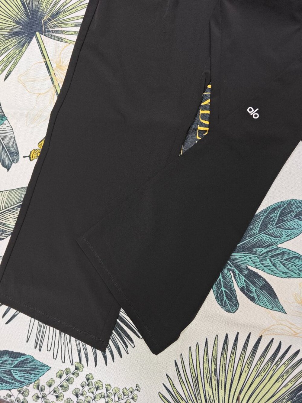 ALO Yoga Suit Up Trouser🖤Classic Black (Regular) Casual Office /NWT💓 - Picture 7 of 9